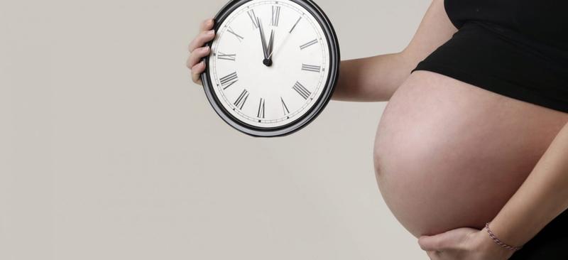 Kiedy poród po terminie staje się zagrożeniem? O czym warto wiedzieć?