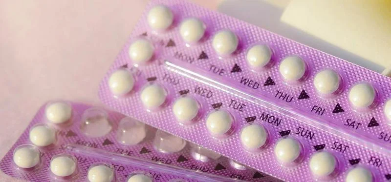 Wybór najlepszych tabletek antykoncepcyjnych po porodzie – co warto wiedzieć?