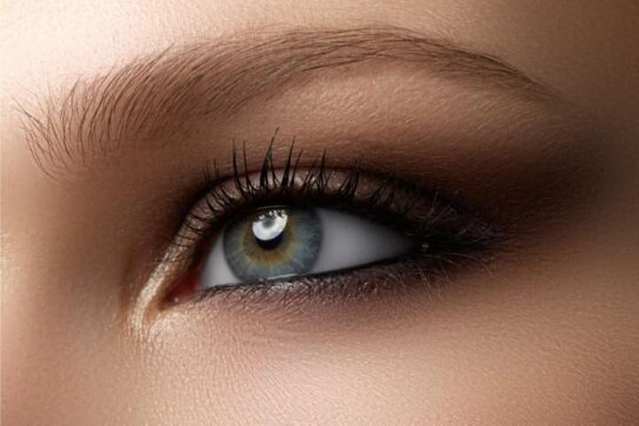 Czarna kreska po porodzie