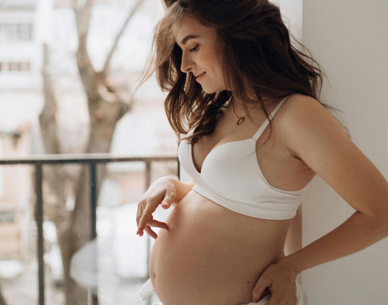 Najważniejsze zakupy po porodzie – co warto mieć pod ręką?