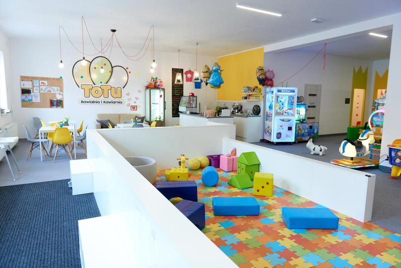 Wybór lokalizacji i wyposażenia bawialni