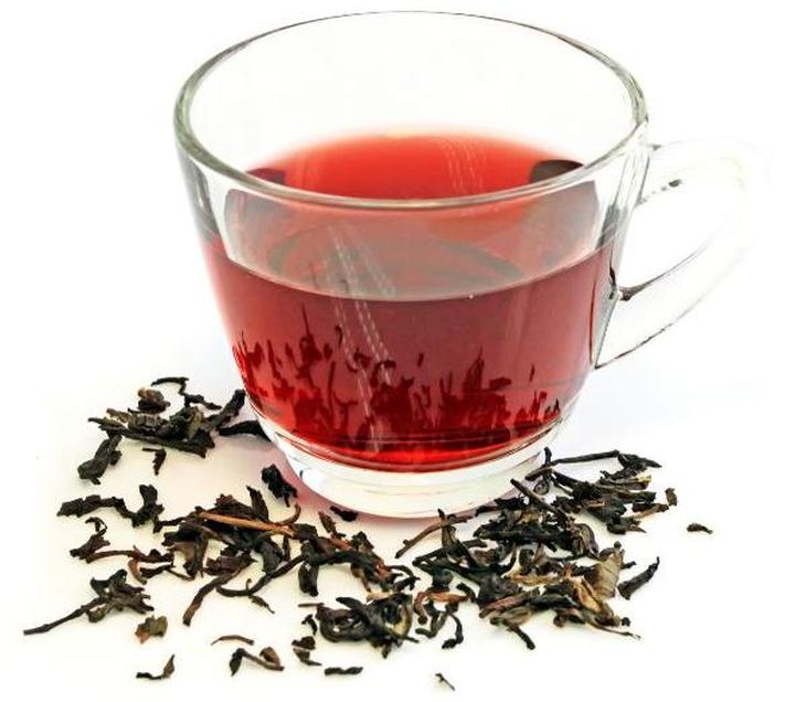 Czerwona herbata w diecie karmiącej mamy – zdrowe wybory czy zagrożenie?