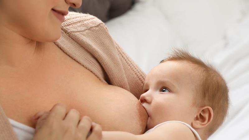 Kolki niemowlęce a dieta mamy
