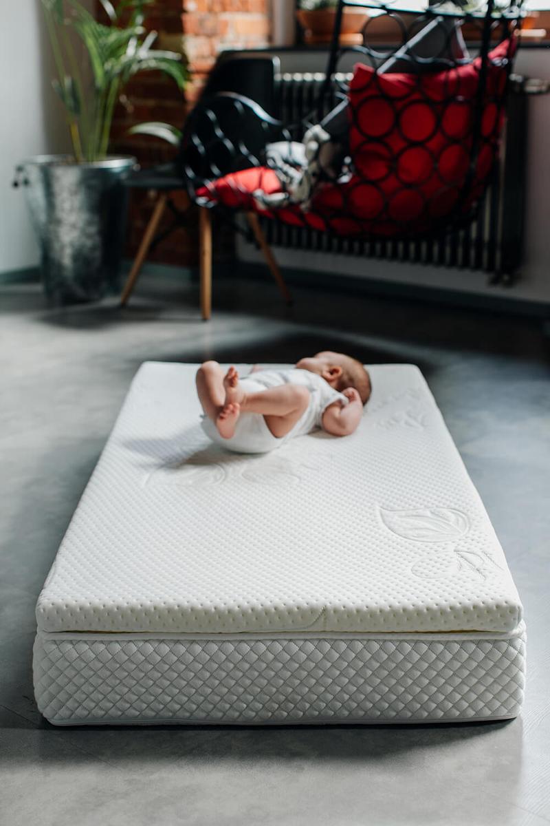 Materac dla niemowlaka