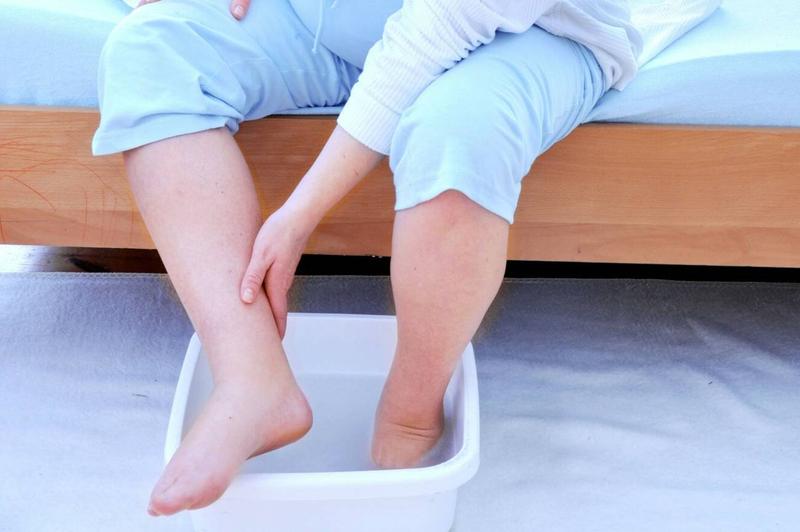 Kiedy można się spodziewać ustąpienia opuchlizny z nóg po porodzie?