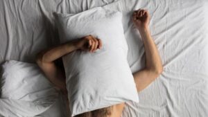 Czy masturbacja może prowadzić do ciąży? Odpowiadamy na najważniejsze pytania